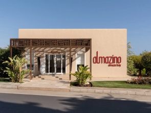 Almazino, Almaza Bay