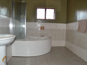 Pentastar Kubu Hotel