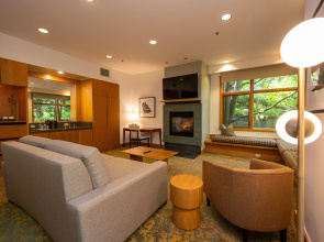 Cedarbrook Lodge