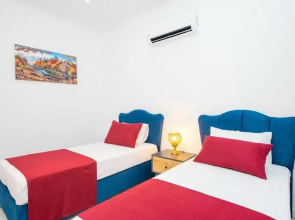 Astonishing 2-bedroom detached villa with pool