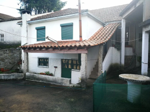 House With 3 Bedrooms in Tourais, With Enclosed Garden and Wifi
