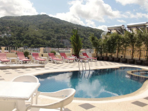 Patong Hemingway's Hotel