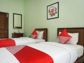 OYO 833 Hotel Army Look Syariah