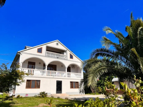 Lisa's Villa in Chakvi