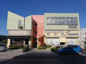 Spacious & Modern Studio Apartment Near the Airport