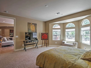 Roomy Home w/ Deck, 5 Mi to Lake Arrowhead Village