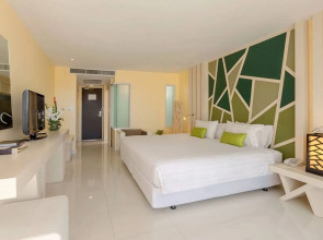 Andaman Embrace Patong