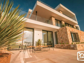 Abahana Villas Avalon