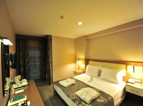 Yasmak Comfort Hotel