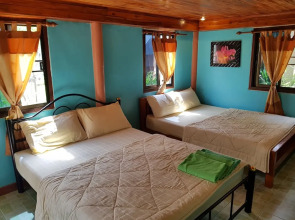 Baan Phanawan Resort