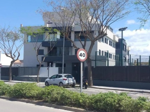 SIBS McVILLA - Atico con Piscina