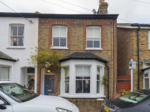 Traditional Home in Kew Gardens
