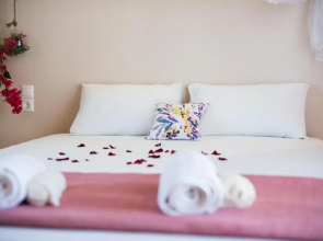 Papa-Antonis Stone House