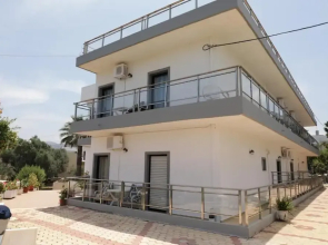Maria Apartments by Checkin