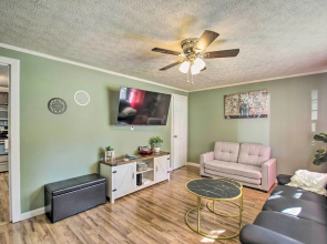 Dog-friendly Fayetteville Home w/ Hot Tub!