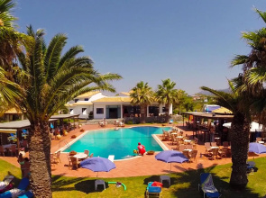 Oasis Hotel Kyparissia