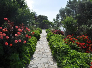 ΤΟΥΡΙΣΤΙΚΕΣ ΕΠΙΠΛΩΜΕΝΕΣ ΚΑΤΟΙΚΙΕΣ φροσω χωριατη