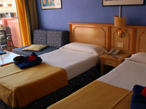 Apartamentos Marola Park