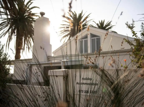 Palm Villa Cottage