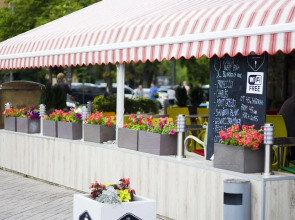 Отель «Салют»