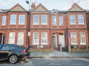 Luxury new 2 Bedroom Flat West London Zone 2