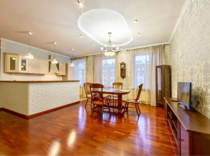 Апартаменты «hth24 на Владимирском пр-те»