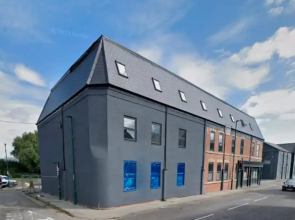 Commercial Hotel