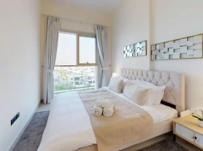 SuperHost - High-End apartment With Burj Khalifa Glimpse