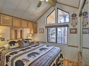 6 Mi to Slopes! Mtn-view Breck Gem w/ Resort Perks
