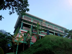 Los Secretos Guesthouse