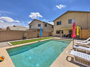 Updated Maricopa Retreat < 2 Miles to Golf!