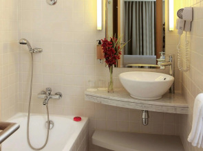 Отель Novotel Suites Mall Avenue Dubai