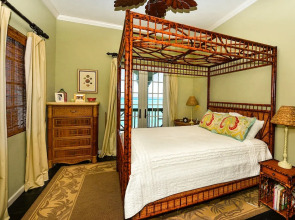 La Mouette Cable Beach Bahamian Villa