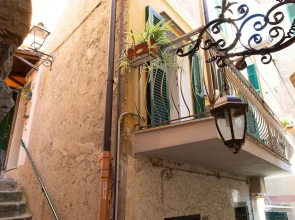 Via Del Santo