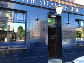 PubLove @ The Steam Engine - Hostel