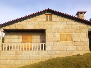 Villa With 5 Bedrooms in Portela, With Wonderful Mountain View, Private Pool, Enclosed Garden