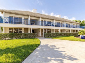 Dover House Resort