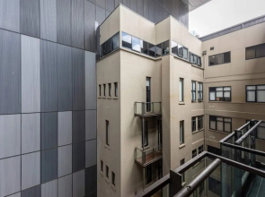 Central Boutique Studio in the Heart of Melbourne!