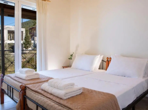 Spacious House With Sea View , Athani Lefkada