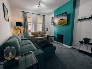 4BR Ravenhill Modern Home