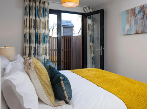 4 Middlecombe - Luxury Apartment at Byron Woolacombe, only 4 minute walk to Woolacombe Beach!
