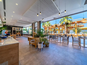 Monte Palm Beach