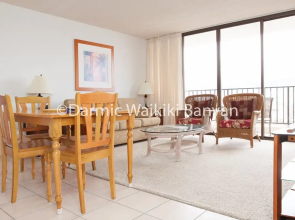 2-3107 Waikiki Banyan