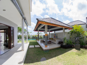 Villa Seratus