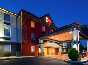 Best Western Plus New Cumberland Inn & Suites