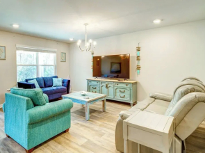 Foley Vacation Rental: 7 Mi to Gulf Shores Beaches