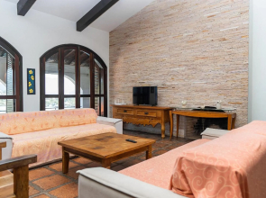 Casa luxuosa com 9 quartos e vista pro mar em Ubatuba, até 25 pessoas