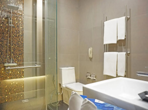 Park Plaza Bangkok Soi 18