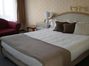 Raglan Motor Inn