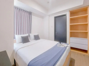 Homey And Good Place 2Br At Collins Boulevard Apartment